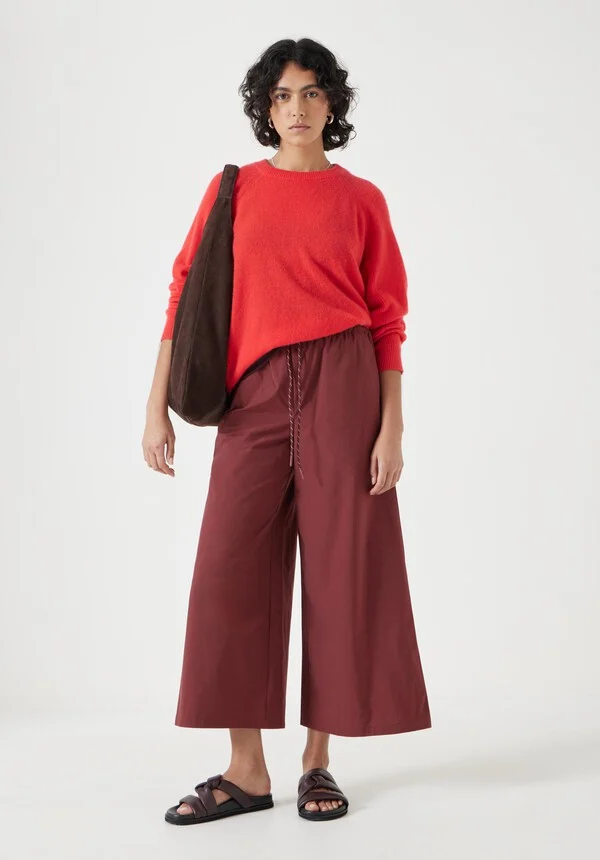 Technical Melissa Wide Leg Cropped Pants
