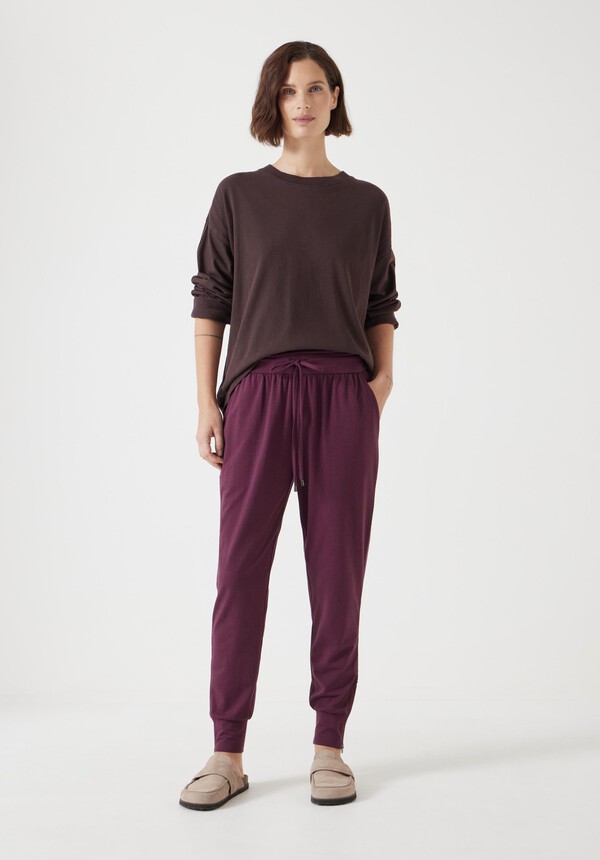 Amie Joggers